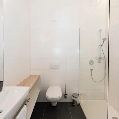 Tt-rooms - Kontaktlos Mit Self Check-in I Free Parking 4* Graz