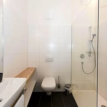 Tt-rooms - Kontaktlos Mit Self Check-in I Free Parking 4*