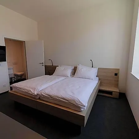 Tt-rooms - Kontaktlos Mit Self Check-in I Free Parking