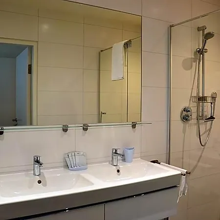 Tt-rooms - Kontaktlos Mit Self Check-in I Free Parking