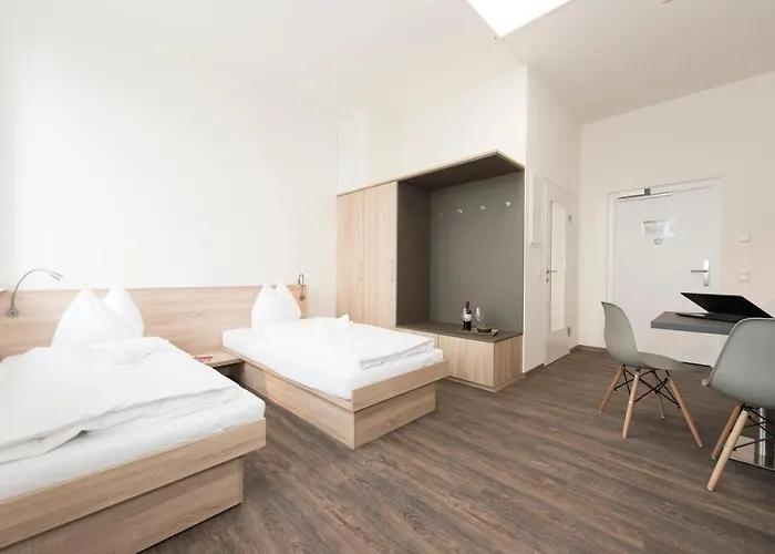 Tt-rooms - Kontaktlos Mit Self Check-in I Free Parking شقة فندقية 4*
