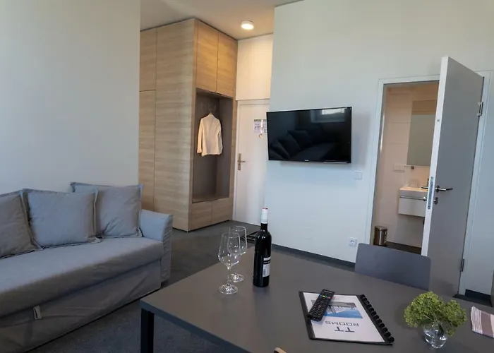 Tt-rooms - Kontaktlos Mit Self Check-in I Free Parking Aparthotel